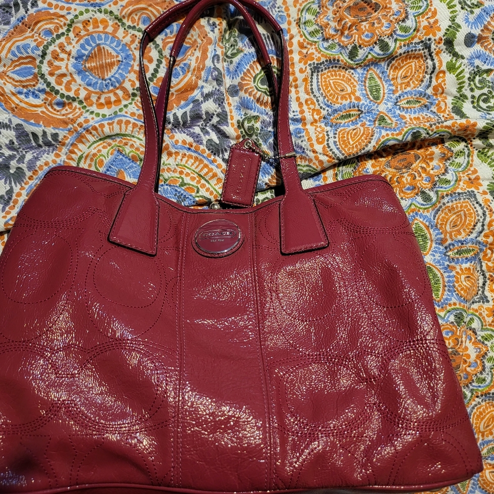 SALE Alert***Vintage Signature Stitch Frame Coach Carry All w/ kiss lock F15658